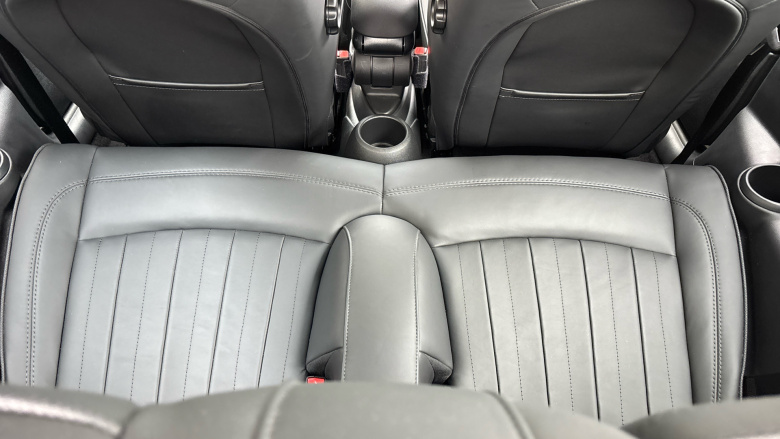 MINI Hatchback 2.0 Cooper S Exclusive 3dr Auto Petrol Hatchback